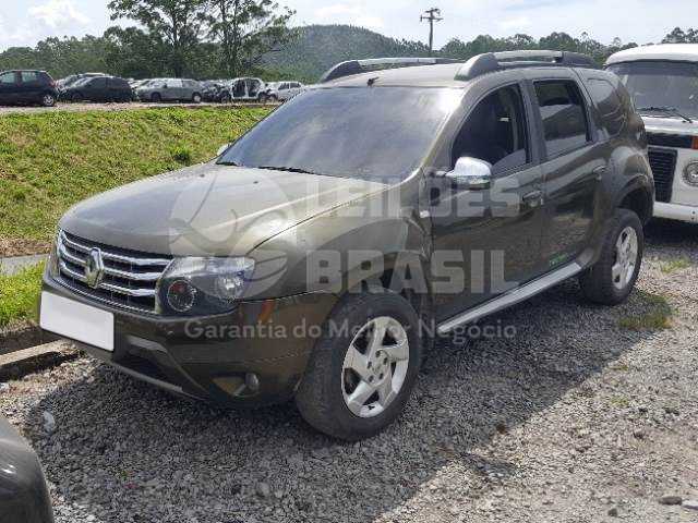 LOTE 029 - RENAULT DUSTER 2.0 16V Tech Road 2014